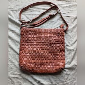 Vilenca Holland Woven Leather Crossbody Bag Brown